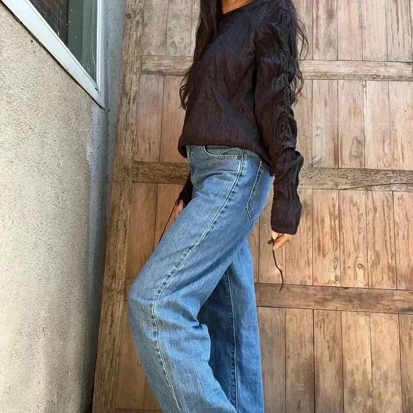 &other stories black top. Blouse longsleeve satin - Picture 5 of 7